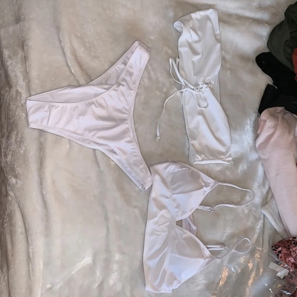 SHEIN bikini. 2 tops 1 bottom - Picture 1 of 4